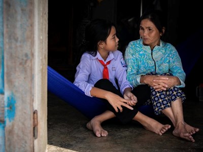 Khoảng cách dưới một mái nhà  