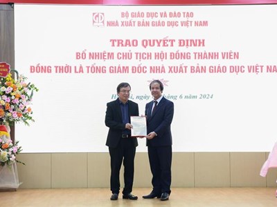 Trao quyết định bổ nhiệm ông Nguyễn Tiến Thanh giữ chức Chủ tịch HĐTV, Tổng Giám đốc NXB Giáo dục Việt Nam