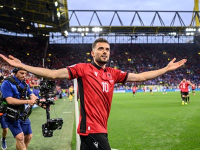 Cầu thủ Albania ghi bàn thắng nhanh nhất lịch sử EURO