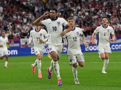 Tuyển Anh nên công nhờ sao sáng, Hà Lan ngược dòng bằng siêu dự bị