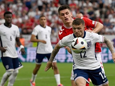 Anh, Pháp hy vọng nhất bảng, Hà Lan cơ hội bấp bênh