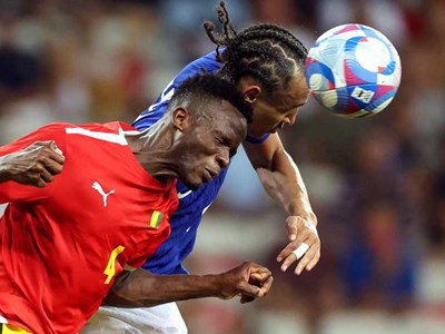 Chờ Tây Ban Nha và Pháp vào chung kết