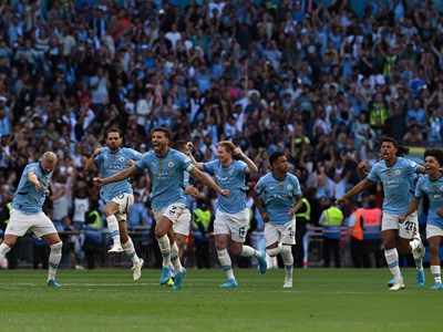 Hạ Man United sau loạt luân lưu, Man City giành Siêu cúp Anh