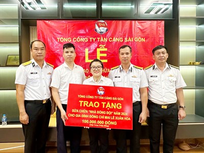 Tân cảng Sài Gòn hỗ trợ kinh phí sửa chữa nhà cho người lao động