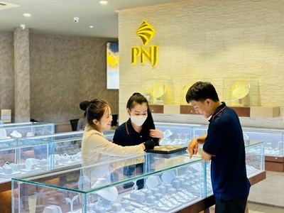 Hai lãnh đạo PNJ muốn bán hơn 1 triệu cổ phiếu
