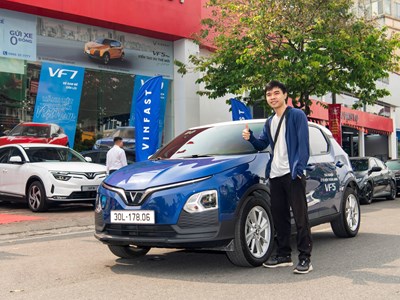 Lái thử VF 5 Plus, người lần đầu tìm mua ô tô “phải lòng” xe điện