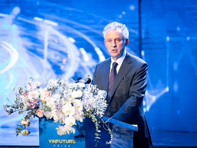 GS. Sir. Richard Henry Friend: Giải thưởng VinFuture là tấm gương phản chiếu đổi mới toàn cầu 