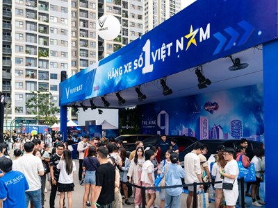 Xuất hiện tại 8WONDER Winter, bộ ba VF 7, VF 8, VF 9 “đốn tim” khách Việt