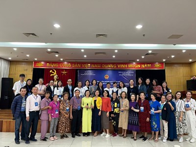 Nhà xuất bản Giáo dục Việt Nam đồng hành tập huấn giáo viên dạy tiếng Việt ở nước ngoài