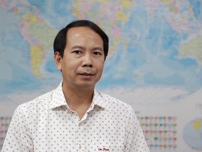 Báo động sách lậu: Mối lo của thị trường xuất bản Việt Nam