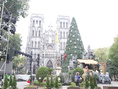 Nhà thờ Lớn lung linh, sạch đẹp trước lễ Giáng sinh