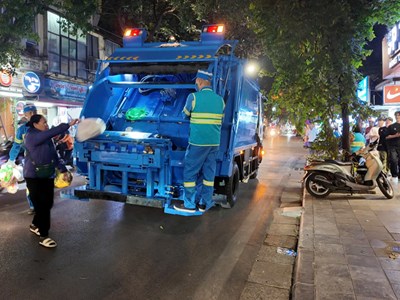 Hoàn Kiếm nâng chất lượng vệ sinh môi trường đô thị