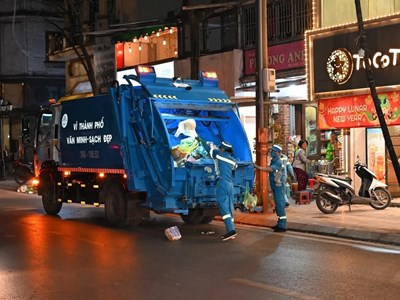 Hà Nội sạch hơn nhờ nâng cấp tiêu chuẩn vệ sinh môi trường