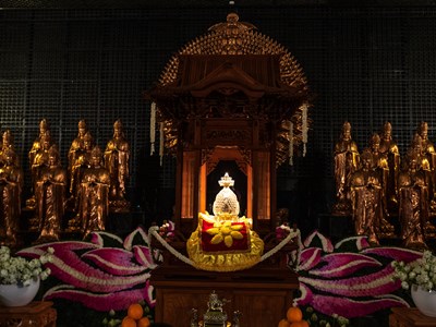 Tận mắt chiêm bái xá lợi Đức Phật – báu vật của nhân loại tại núi Bà Đen, Tây Ninh