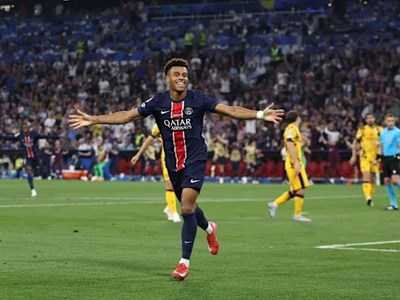 Desire Doue: Người hùng tuổi 19 đưa PSG lên đỉnh châu Âu