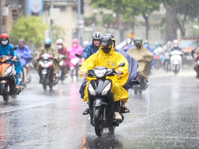 Dự báo thời tiết 18.8: Cả nước mưa trên diện rộng, Trung Bộ có nơi mưa rất to