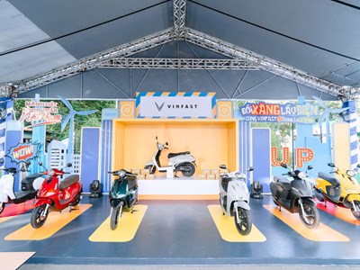 VinFast triển khai toàn Quốc chính sách ưu đãi chuyển đổi xanh và mô hình đổi pin xe máy điện