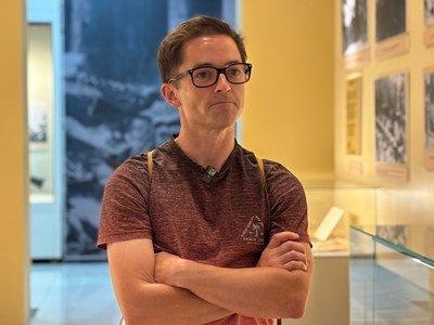 Người trẻ, du khách nước ngoài tìm về nơi lưu giữ ký ức ngày Quốc khánh 2.9