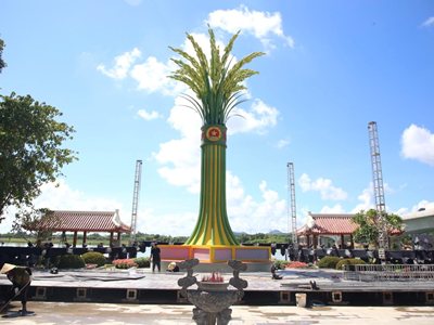 Những cuộc hội ngộ đặc biệt bên bến phà II Long Đại