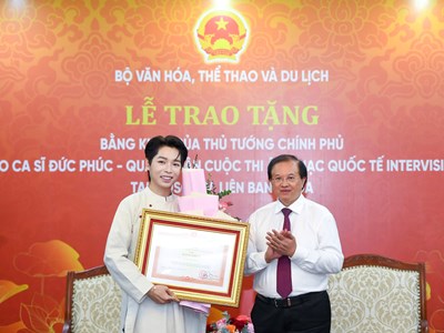 Ca sĩ Đức Phúc là lựa chọn xứng đáng, chiến thắng khẳng định sức mạnh văn hóa Việt