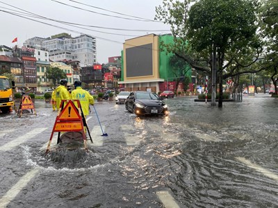 Dự báo thời tiết 1.10: Bắc Bộ mưa trên diện rộng, Hà Nội mưa to
