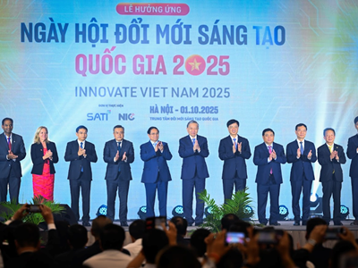 Tiếp tục đẩy mạnh ứng dụng AI, “siêu cảng” Việt Nam SuperPort™ của T&T Group gây ấn tượng mạnh tại VIIE 2025