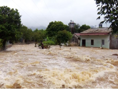 Nhiều sông ở Bắc Bộ vẫn vượt báo động 3, lũ Cửu Long lên nhanh gây nguy cơ ngập lụt