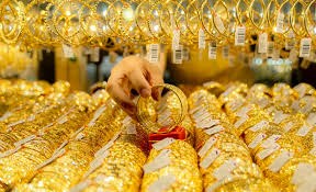 Giá vàng hôm nay 26.10: Trong nước tăng mạnh, ngược chiều thế giới