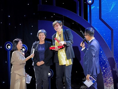 VinFuture mùa đầu tiên giữa đại dịch Covid-19: Biểu tượng của hy vọng và đoàn kết