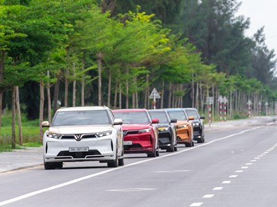 VinFast lập thêm kỷ lục mới - Bàn giao hơn 20.000 ô tô trong tháng 10.2025