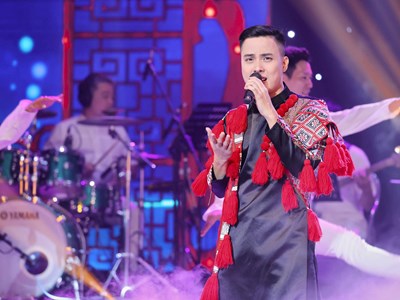 Bảo Trung - Quán quân Tiếng hát Việt Toàn cầu 2025 là chuyên gia AI