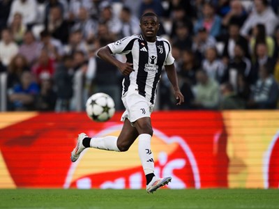 Tin chuyển nhượng ngày 19.1: Man United săn hậu vệ của Juventus