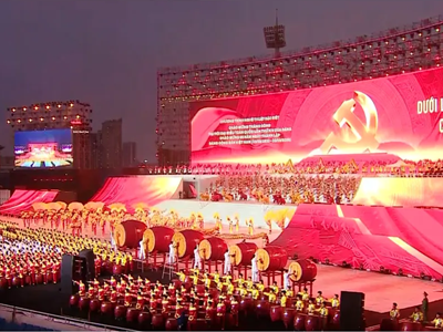 [Trực tiếp] Chương trình nghệ thuật đặc biệt “Dưới lá cờ vẻ vang của Đảng“