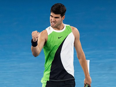 Australian Open 2026: Carlos Alcaraz đánh bại Djokovic để hoàn tất bộ sưu tập Grand Slam sự nghiệp