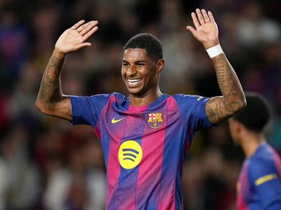 Tin chuyển nhượng bóng đá ngày cuối mùa Đông: Man United và Barca giành giật Marcus Rashford