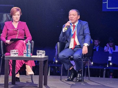 Đưa văn hóa trở thành trụ cột phát triển bền vững toàn cầu