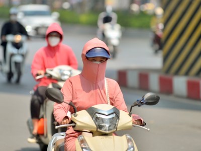 Dự báo thời tiết 25.3: Bắc Bộ nắng nóng, Trung Bộ mưa rào