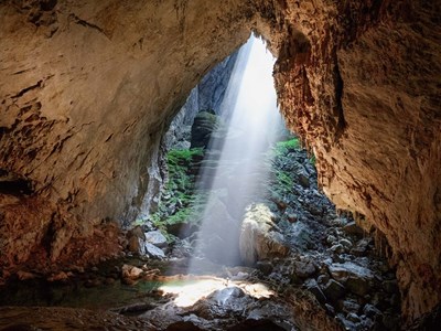 Điểm tin du lịch ngày 31.3: Sơn Đoòng lên sóng truyền hình Mỹ, Nhật Bản tăng phí visa khách Việt