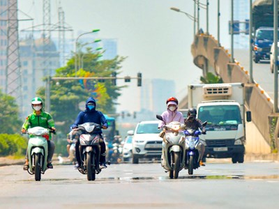Dự báo thời tiết 9.4: Trung Bộ nắng nóng đặc biệt gay gắt