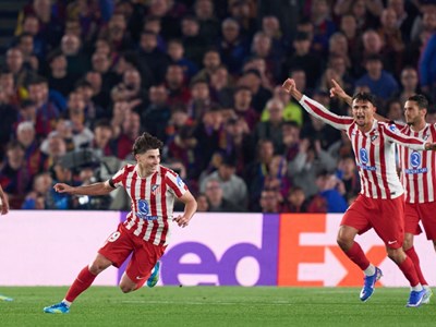 Atletico Madrid tạo địa chấn tại Camp Nou