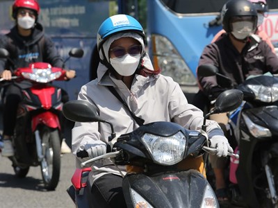 Thời tiết hôm nay 28.4: Không khí Hà Nội mức khá, TP.HCM nắng nóng 36°C