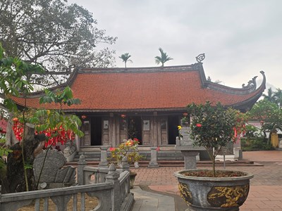 Huyền tích dưới bóng Quếch trăm năm bên bến nước Bạch Đằng