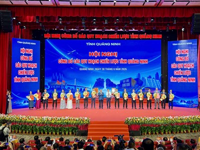 Quảng Ninh công bố quy hoạch chiến lược, trao đầu tư gần 45.000 tỉ đồng