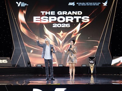 Đầu bếp Mỹ “Thánh Liêm” Leslie Gilliams ký tặng gần 1.000 người hâm mộ tại The Grand Esports