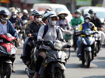 Thời tiết hôm nay 14.7: Hà Nội nắng nóng, TP.HCM mưa to