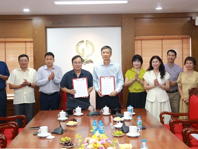 NXBGDVN phối hợp nâng cao chất lượng sách điện tử và học liệu số