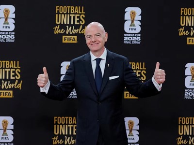 Chủ tịch FIFA từ bỏ kế hoạch bán cổ phần World Cup