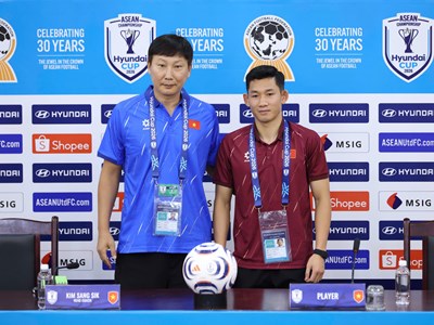 HLV Kim Sang-sik: Tuyển Việt Nam quyết thắng Campuchia
