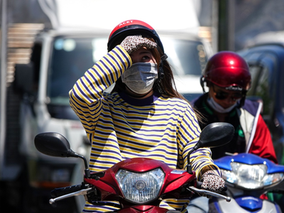 Thời tiết hôm nay 8.8: Hà Nội nắng nóng, TP.HCM mưa dông