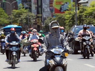 Thời tiết hôm nay 9.8: Hà Nội nắng nóng, chiều tối có mưa dông